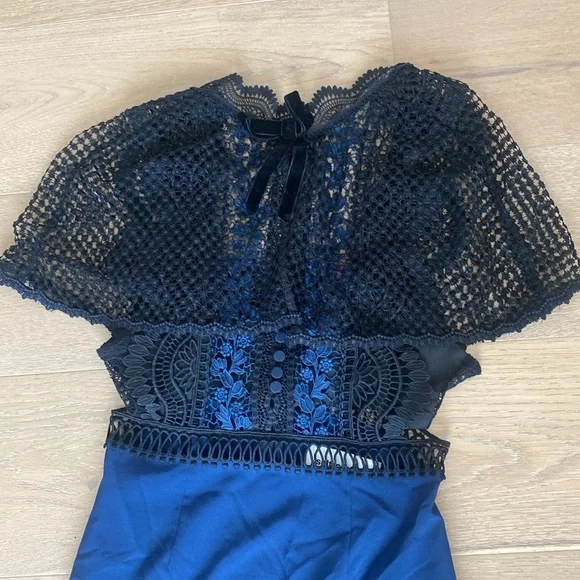 Self-Portrait Bellis Lace Crepe Maxi Dress - Picture 5 of 7